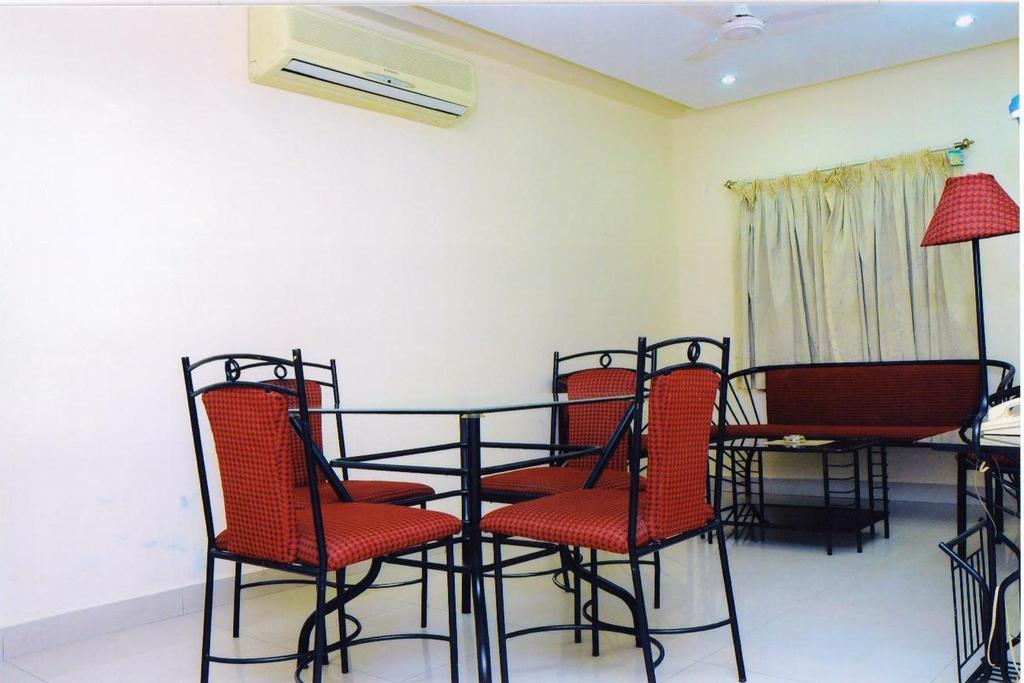 Hotel Padmini Residency Hyderabad Exterior foto